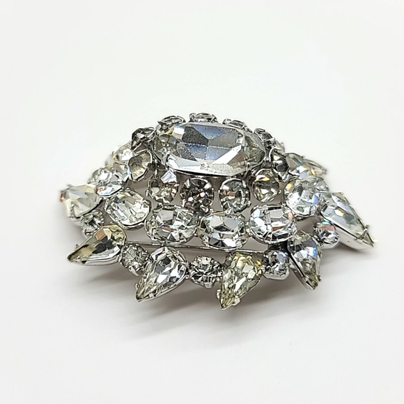 Kramer NYC Vintage Icy Rhinestone Cluster Brooch! Incredible Collector's Item π - Picture 4 of 10